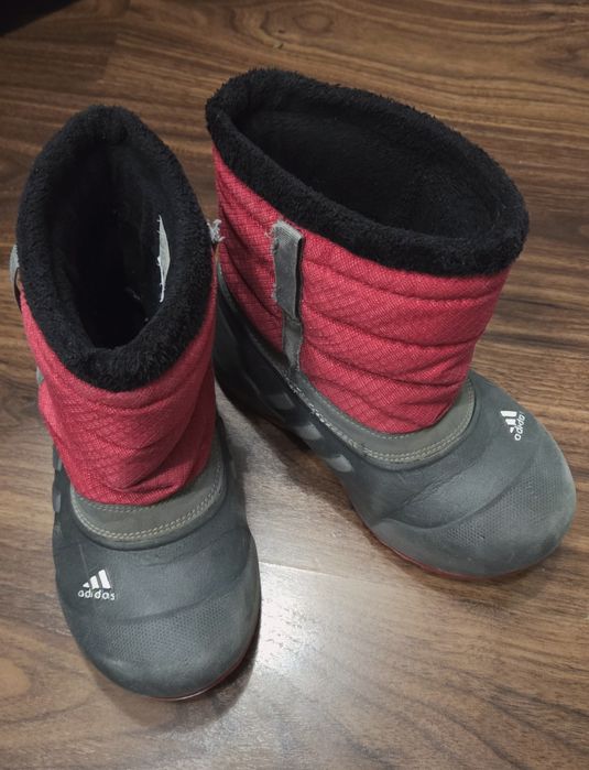 Дитячі зимові сноубутси Adidas Winterfun PrimaLoft