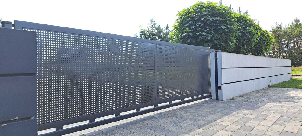 Ogrodzenia frontowe , panelowe, podmurówki