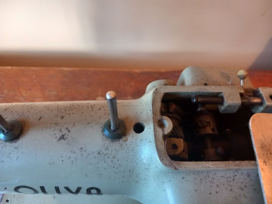 Maquina de costura oliva cl 50