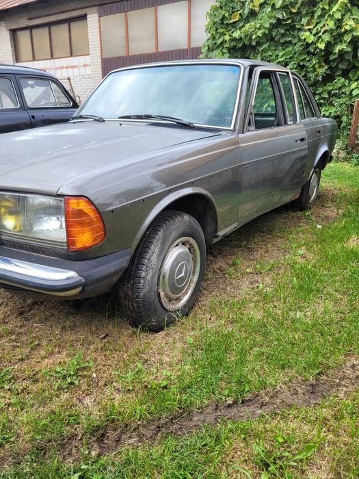 Mercedes beczka w123