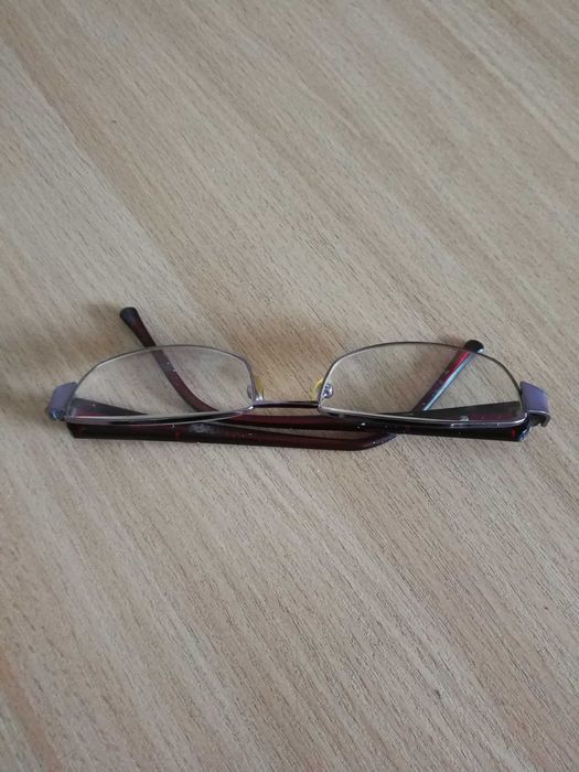 Damskie używane oprawki do okularów