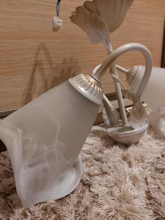 Żyrandol 2 żarówki biały do salonu pokoju