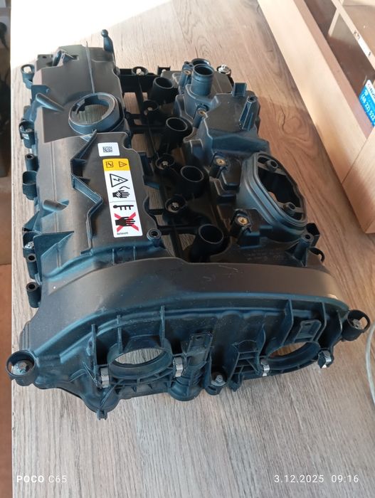Pokrywa zaworów BMW  – NOWA, kompletna