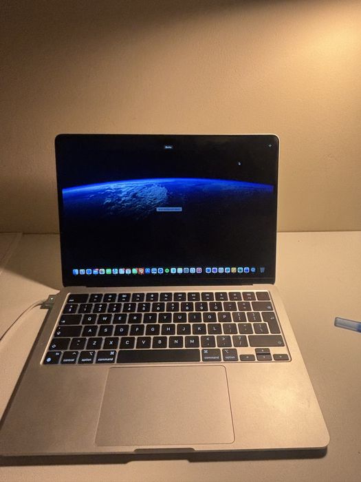 Macbook Air M3 16/512