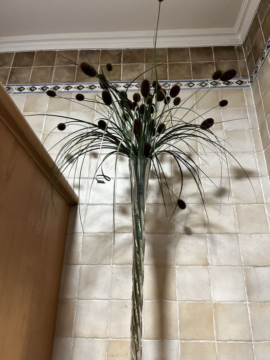 Jarra vidro alta com flor