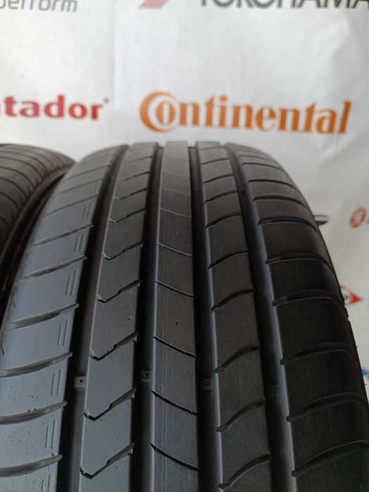 Літні шини 215/55 R18 Kumho ecsta hs51 2021 рік 7,4мм