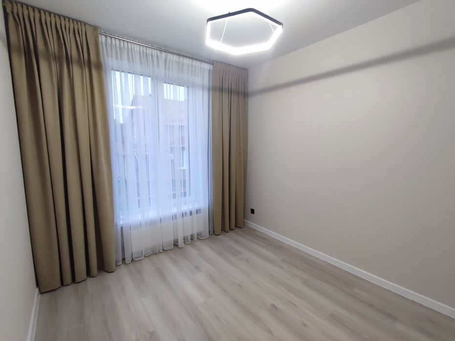 Продаж сучасного таунхаусу