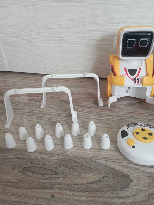 Robot interaktywny Kickabot 2-pack Dumel Silverlit ok