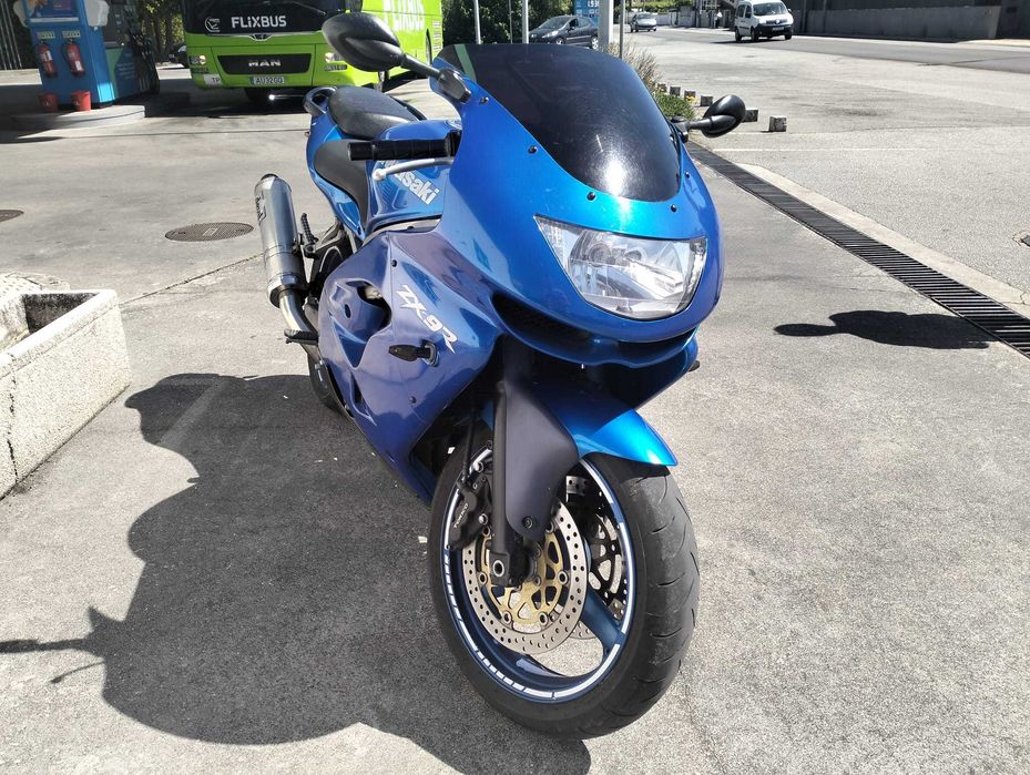 Moto KAWASAKI Ninja ZX-9R  - 1999