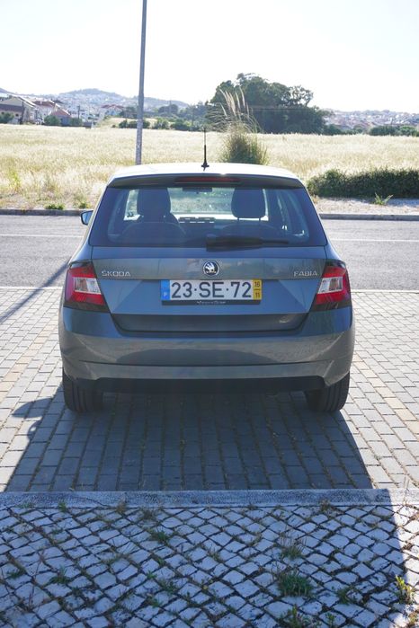 Skoda Fabia Ambition - GPL e gasolina com poucos quilometros