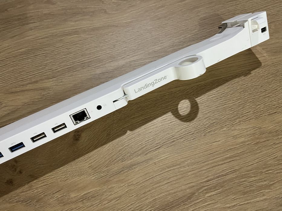 Landing Zone (док-станція для Macbook)