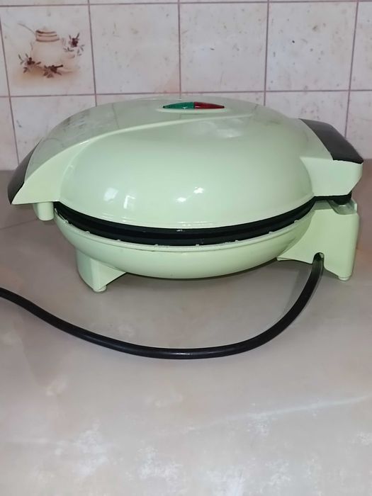 Продам кексницу,мафеницу
