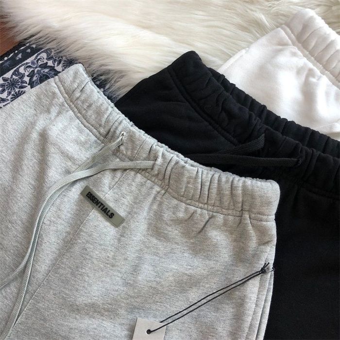 Шорти Essentials в різних кольорах | ессентіалс шорты ессентиалс