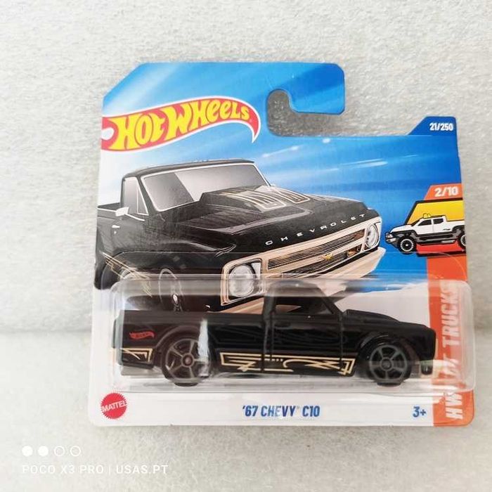 Miniaturas Hot Wheels Novas em cartela