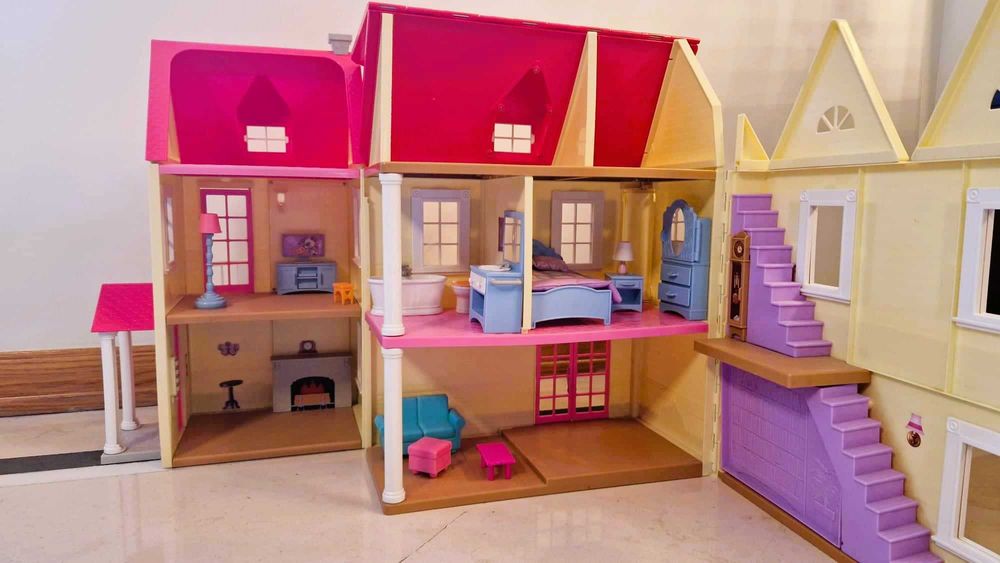 Casa de Bonecas com 2 andares