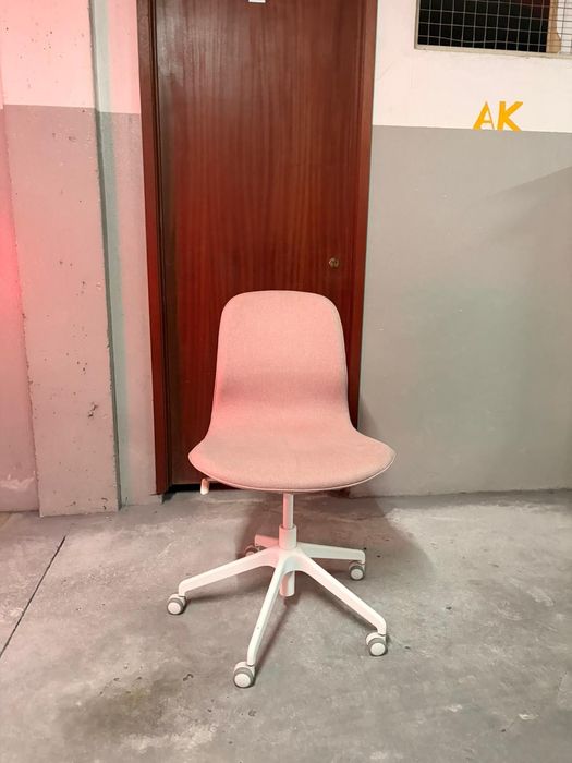 Oportunidade Conjunto Secretaria e Cadeira