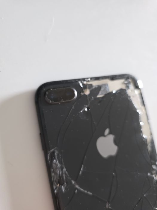iPhone 8 Plus para reparação