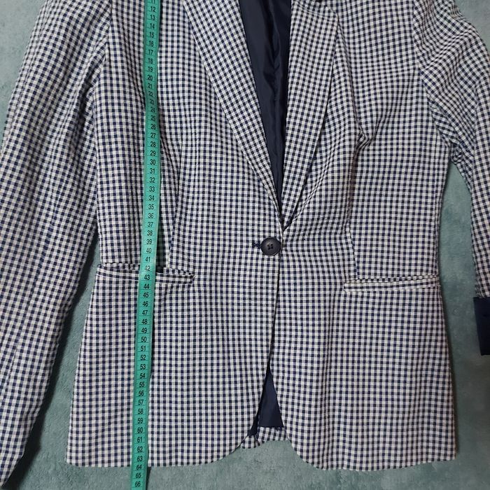 Пиджак ZARA  р. 38