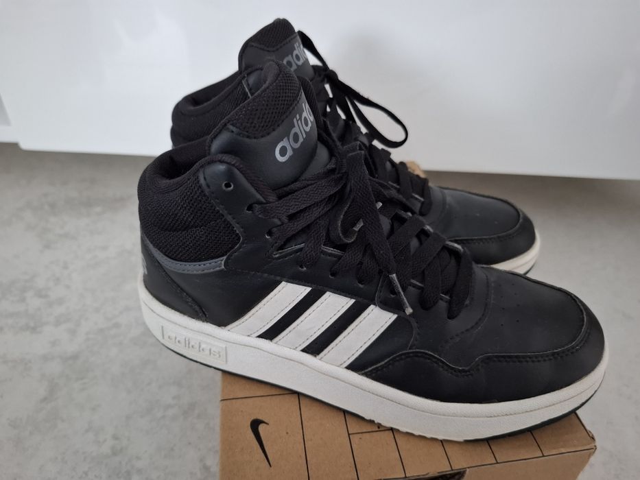 Czafne Adidasy r37,5 długość wkładki 23,5cm