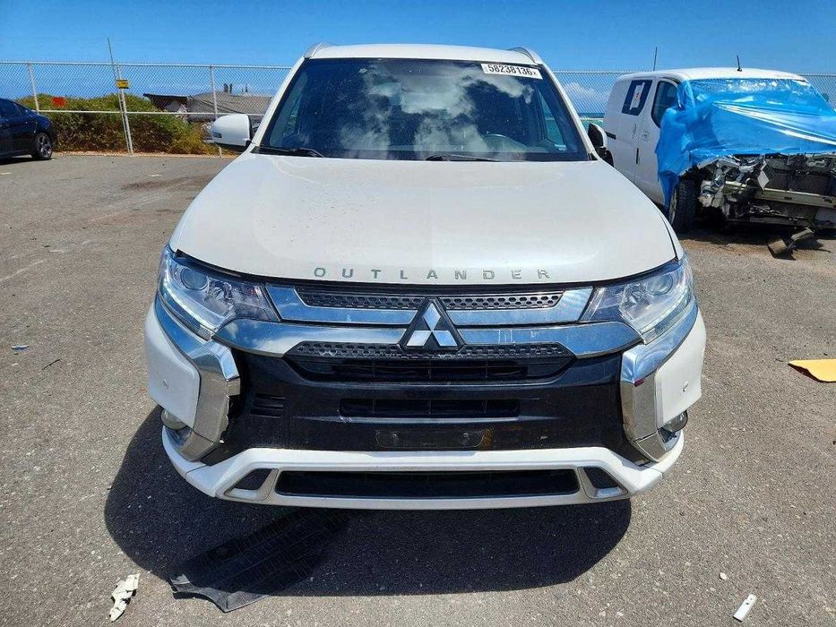 Mitsubishi Outlender Plug-in-Hybrid Sel 2019.
