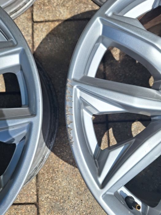 Alufelgi Audi Q5 A4 B8 17 cali