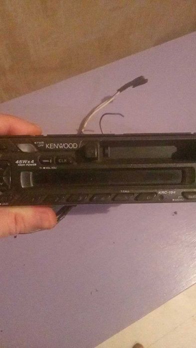 Kenwood  оригинальный, съемная панель. стояла на машине,рабочая.