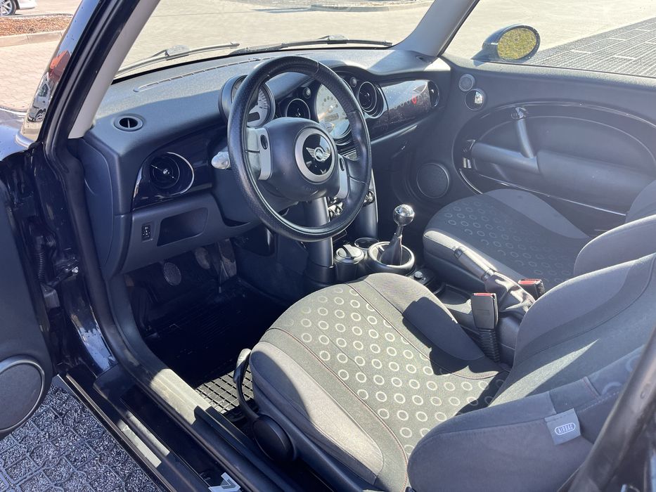 Mini Cooper One R50 — w dobrym stanie