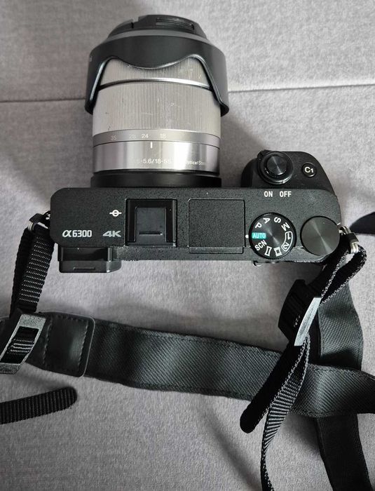 Sony Alpha a6300 + obiektyw + baterie + ładowarka