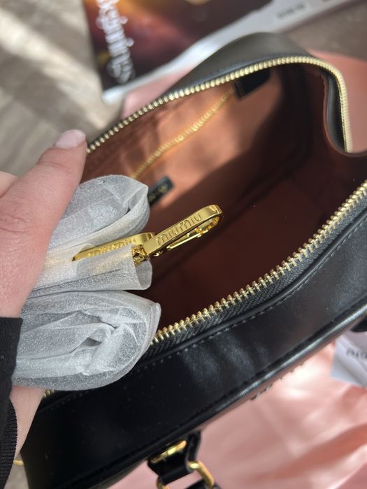 Сумка багет бочка міу міу