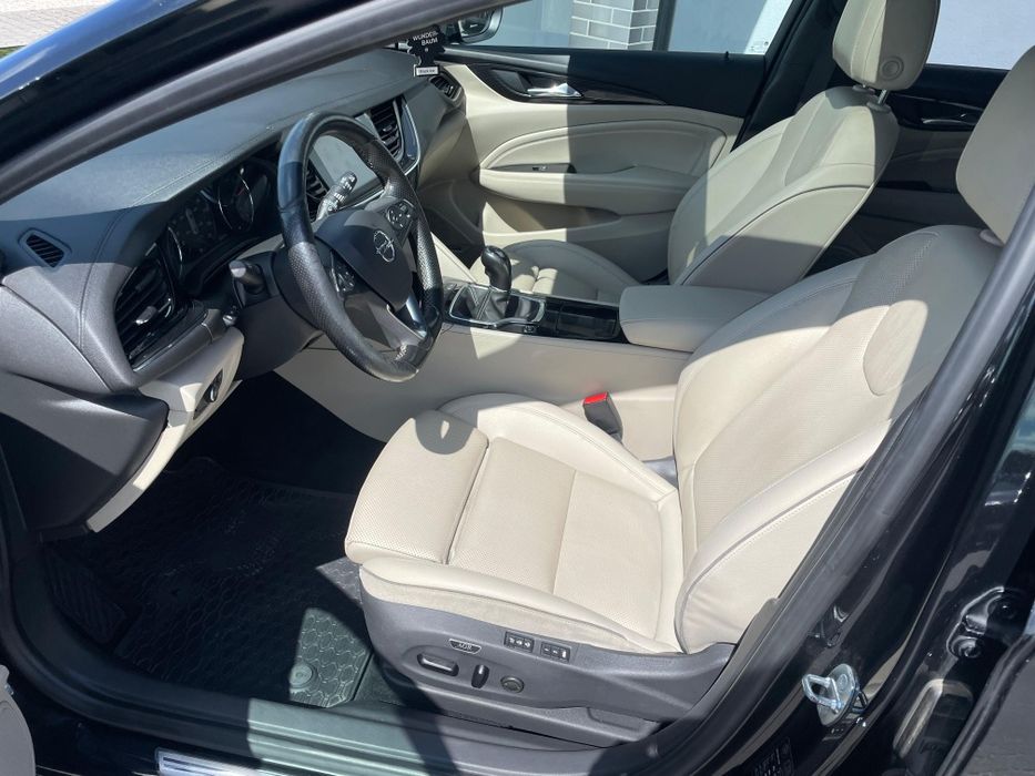 Opel insignia b 2.0 cdti