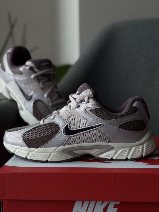 Кросівки Nike v5 runner 38.5, 37.5