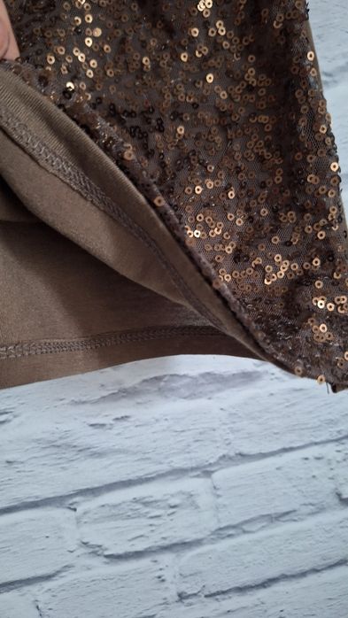 Page one nowa bluzka z cekinami 40