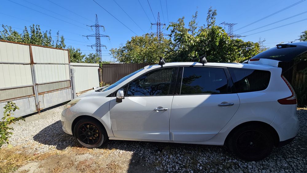 Renault grand scenic 3 2010р