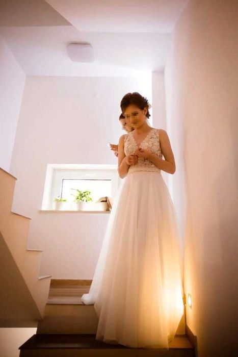 Suknia ślubna biała/ecru + welon