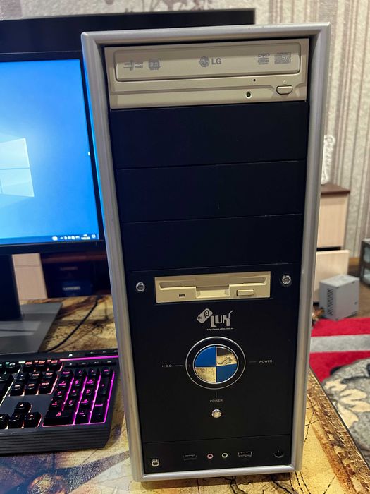 Компьютер 4 ядра Intel / 8 Gb ОЗУ / SSD / Windows 10