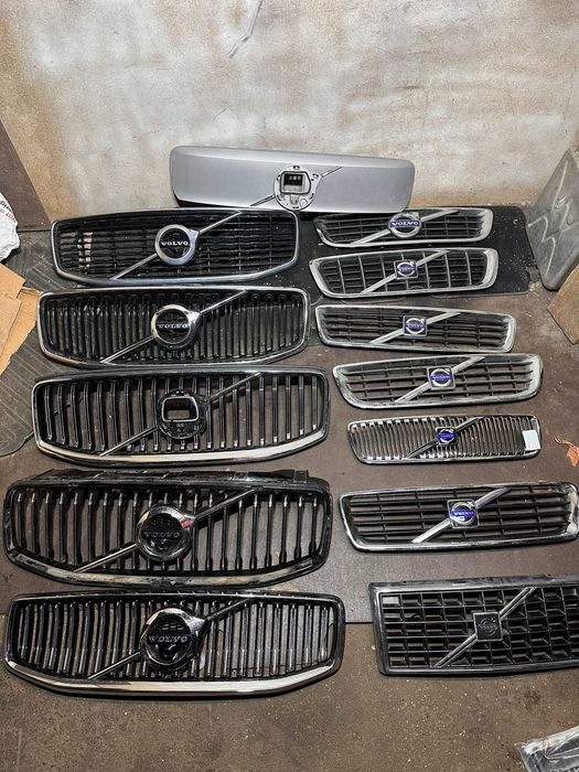 Pешетка радиатора гриль VOLVO V60 S60 V50 S40  V70 XC40 XC 60 V90