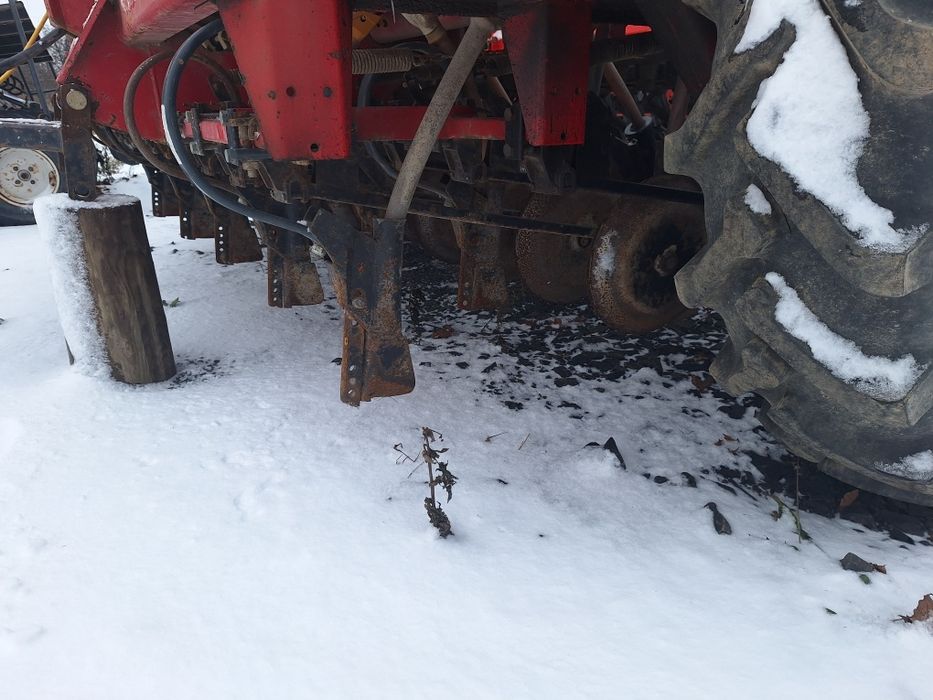 Дискова сівалка SIMULTA 2500 приципна з катками на два бачки