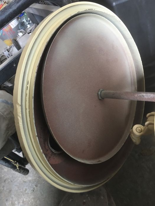 Красконагнетательный бак. Покрасочный бак