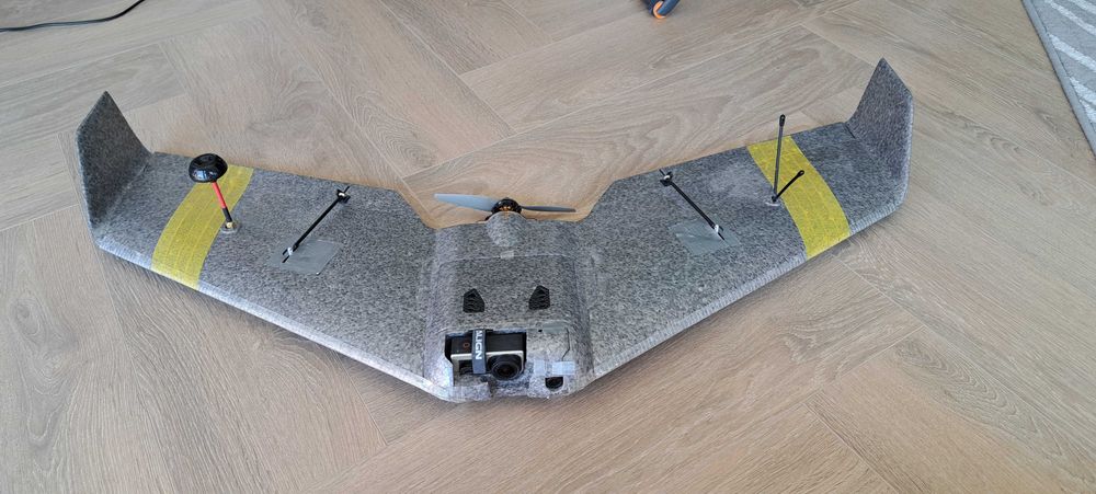 Samolot FPV Reptile S800 z wyposażeniem AP FC, Silink tmotor, regulator ESC, nadajnik AV, GPS, serwa Corona, kamera sonydron