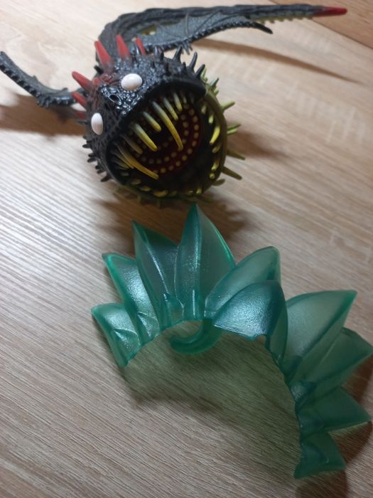 Дракон Шепчущая Смерть из Как приручить дракона