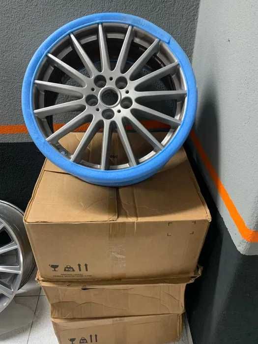Vendo 4 Jantes 18 Jaguar / Ford / Volvo 5x108 63,4mm com pneus 235-45-18