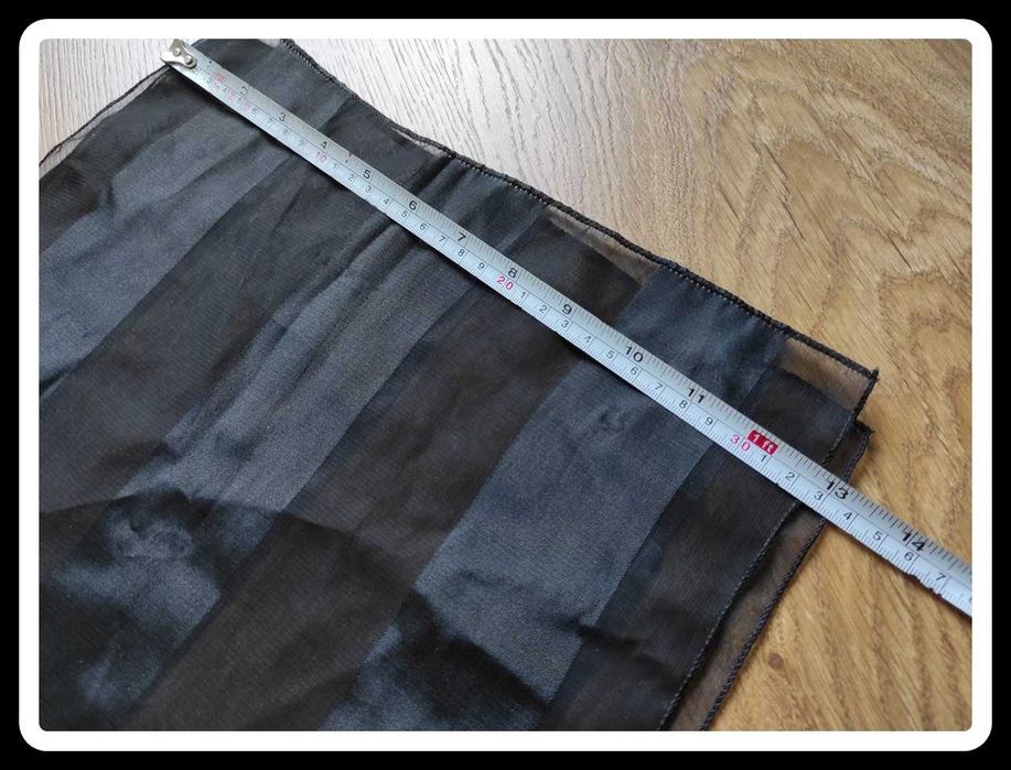Czarny szal chusta 32 cm x 136 cm w pasy