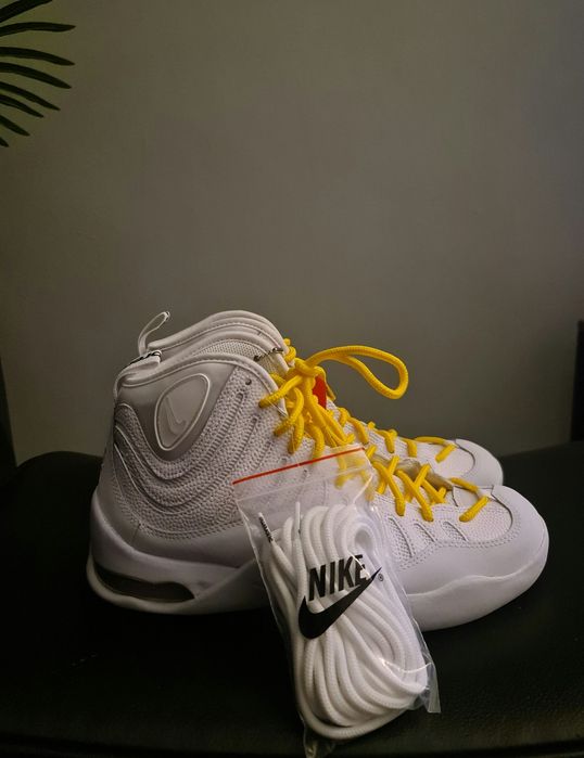 Air bakin x supreme 41