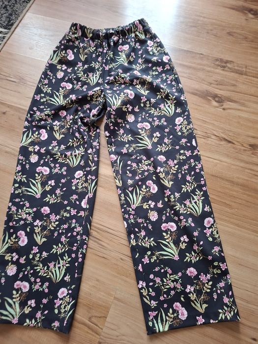 Spodnie poszerzane roz 38