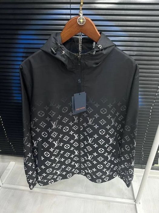 Вітровки LV,Stone Island моделі