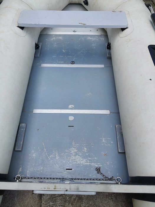 Ponton wędkarski Plastimo P-300  sztywna podłoga