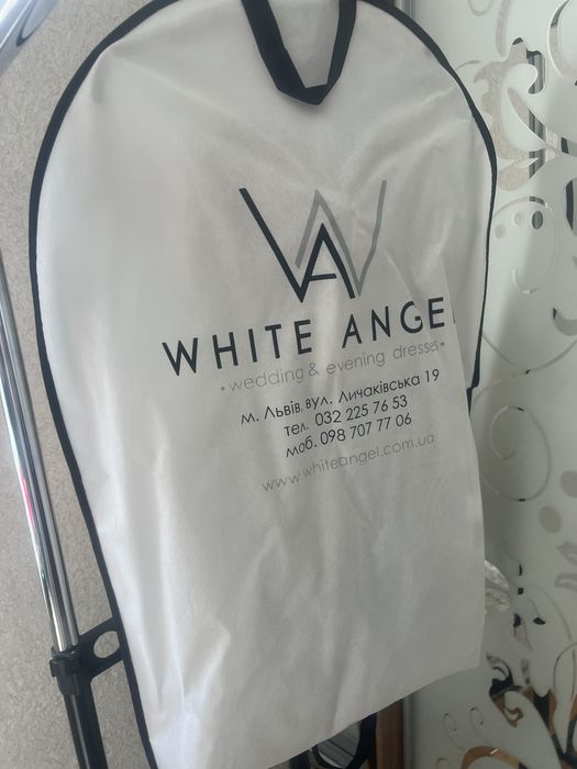 Сяюча корсетна сукня від салону White Angel (Львів)