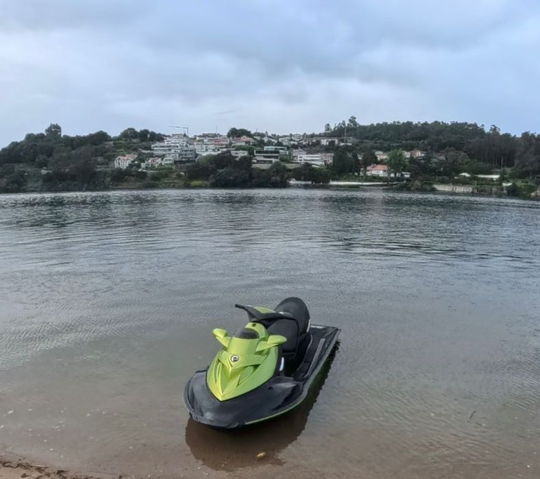 Mota de agua Seadoo RXT 215