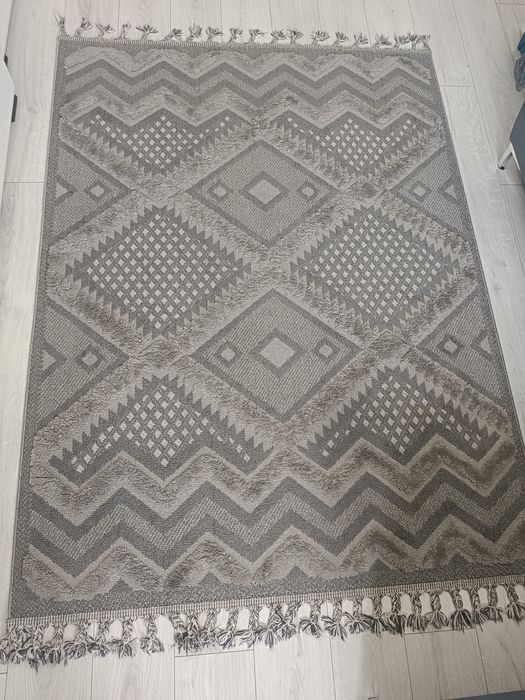 Sprzedam dywan 140x190