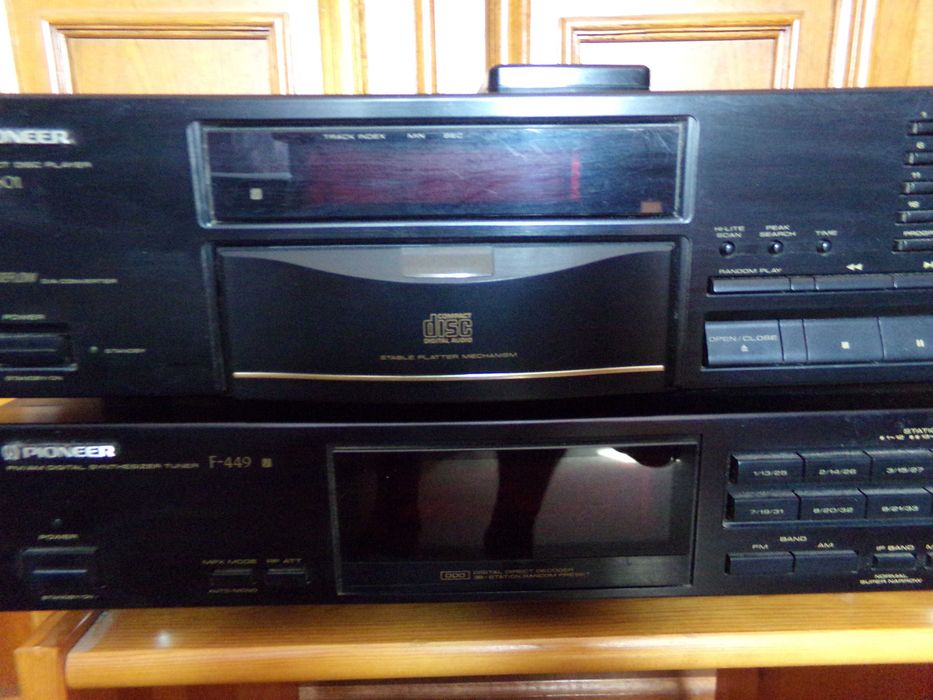 Pioneer F-449 tuner .